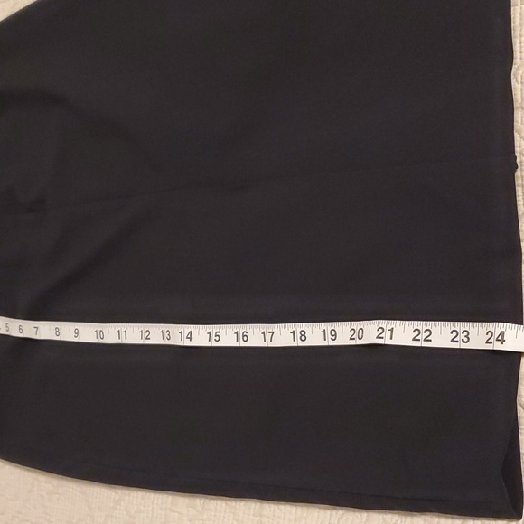 💥Hugo Boss Wool Skirt - Picture 6 of 16